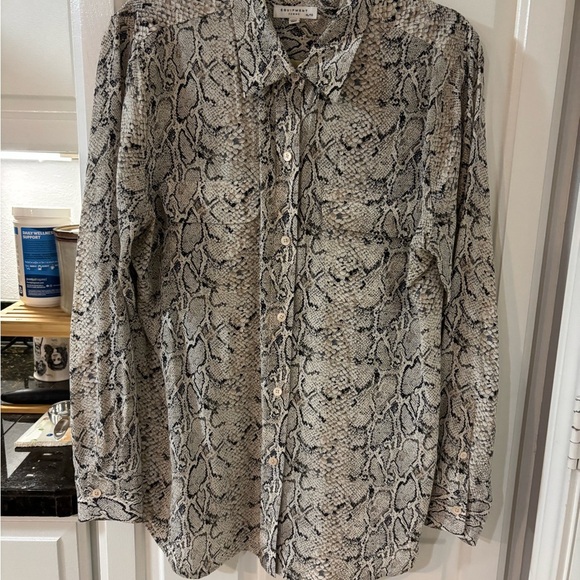 Equipment Black and White Snakeskin Blouse - Picture 3 of 5